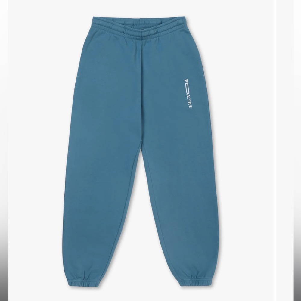 7 days active - sweatpants... size small